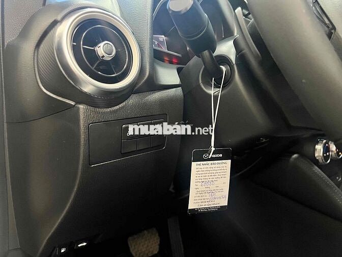 Mazda Mazda 2 Luxury 2020 Trắng 57.000 km