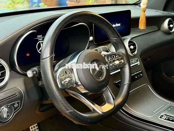 Mercedes-Benz GLC 300 2021 V1 Xanh cavansite