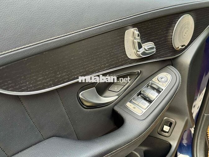 Mercedes-Benz GLC 300 2021 V1 Xanh cavansite