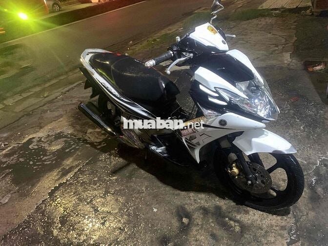 Yamaha Nouvo 5 2014 Trắng Đen