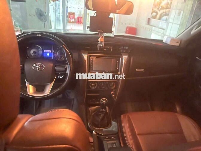 Toyota Fortuner 2018 Dầu Sàn Trắng 194515 km