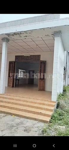 Bán 3,800m2 thổ + căn nhà 300m2, đường 5m, Hiệp Thạnh, C Thành Long An