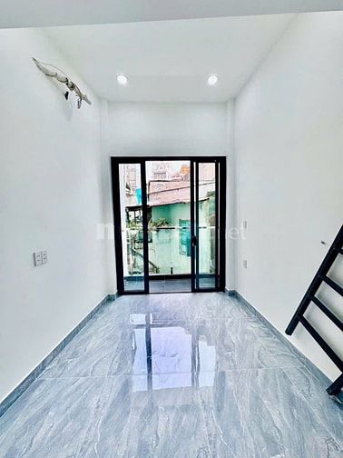 Nhà mới 1 trệt 1 lầu 2PN hẻm Lạc Long Quân - Giá 2.99 tỷ