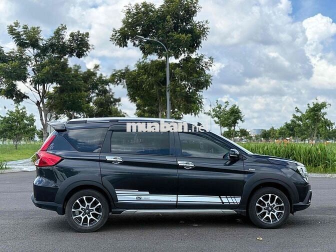 Suzuki XL7 2022 Đen 32.000km xe gia đình đi ít