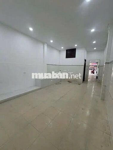 CHO THUÊ NHÀ MẶT TIỀN :  Khánh Hội, Phường 1, Quận 4 