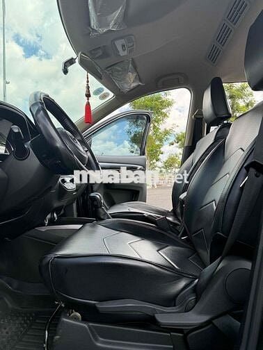 Suzuki XL7 2022 Đen 32.000km xe gia đình đi ít