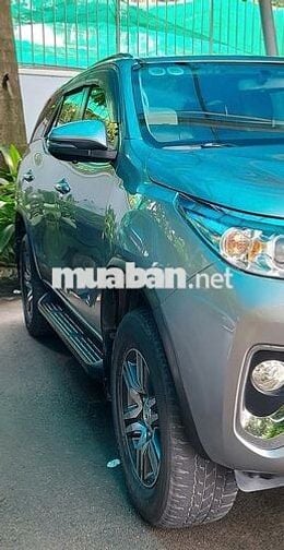 Toyota Fortuner 2020 2.7 AT 4x2 Bạc 7 chỗ