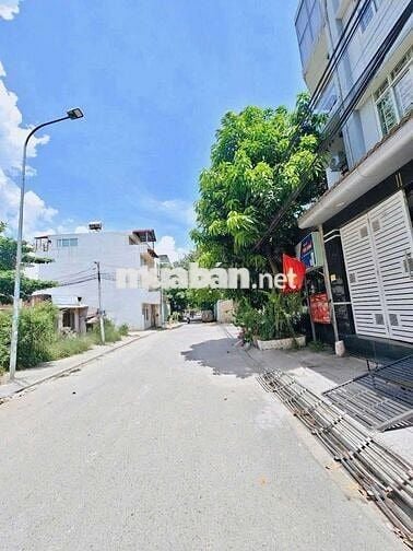 cần bán nhà đã có thu nhập hàng tháng sẵn