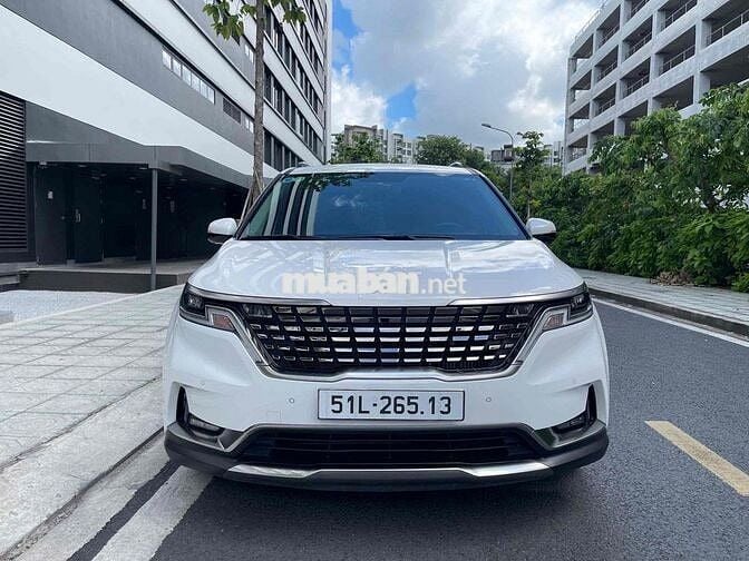 KIA CARNIVAL 2.2D PRENIUM 2024 Trắng 67.000 km