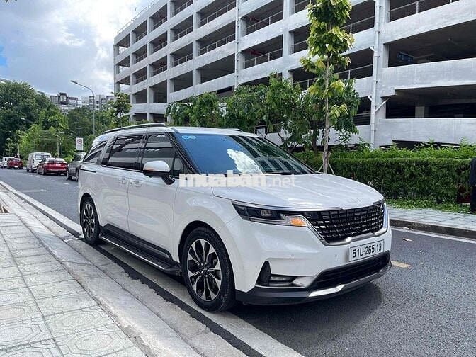 KIA CARNIVAL 2.2D PRENIUM 2024 Trắng 67.000 km