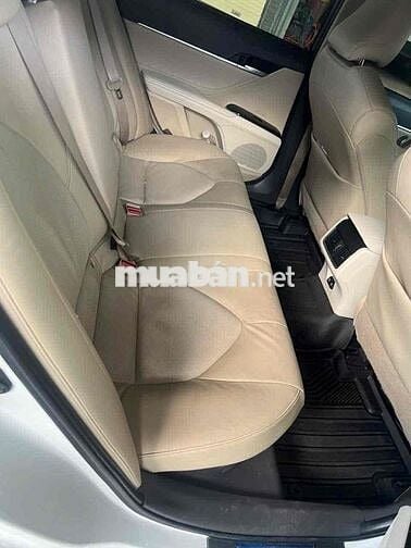 Toyota Camry 2022 2.5 HEV Hybrid Trắng