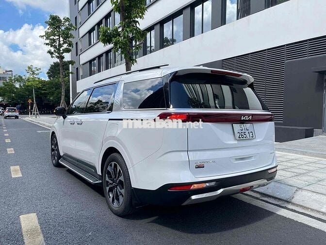 KIA CARNIVAL 2.2D PRENIUM 2024 Trắng 67.000 km
