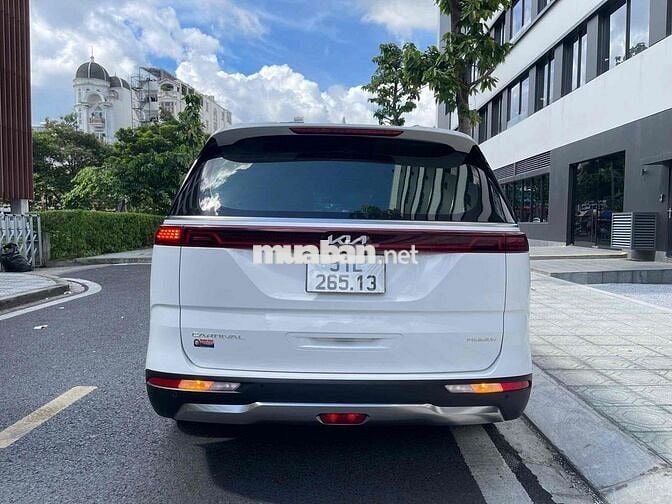 KIA CARNIVAL 2.2D PRENIUM 2024 Trắng 67.000 km