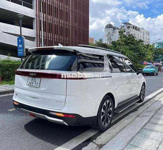 KIA CARNIVAL 2.2D PRENIUM 2024 Trắng 67.000 km