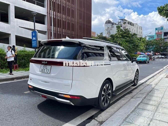 KIA CARNIVAL 2.2D PRENIUM 2024 Trắng 67.000 km