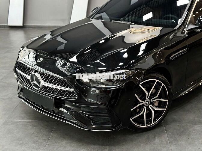 Mercedes C300 AMG 2022 Đen 29.000km