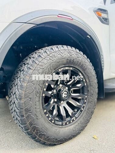 Ford Ranger XLS AT 2022 Trắng 20.000 km