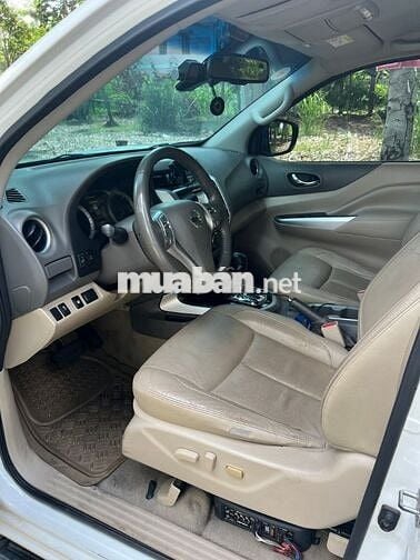 Nissan Navara VL 2015 Số tự động Trắng