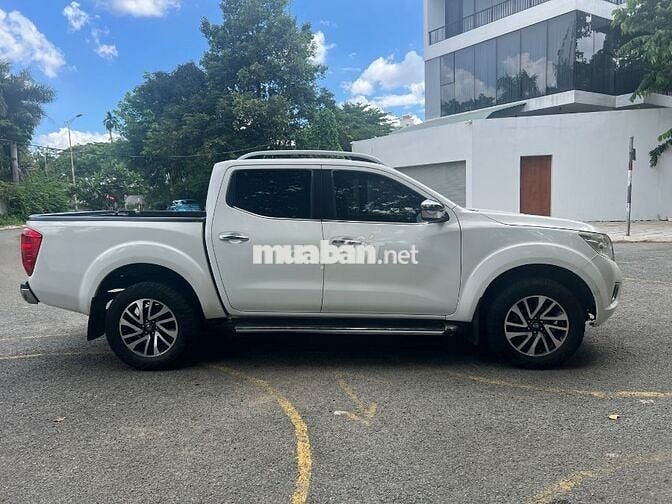Nissan Navara VL 2015 Số tự động Trắng