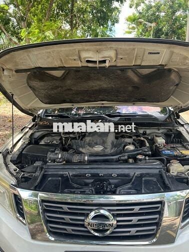 Nissan Navara VL 2015 Số tự động Trắng