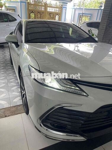 Toyota Camry 2022 2.5 HEV Hybrid Trắng