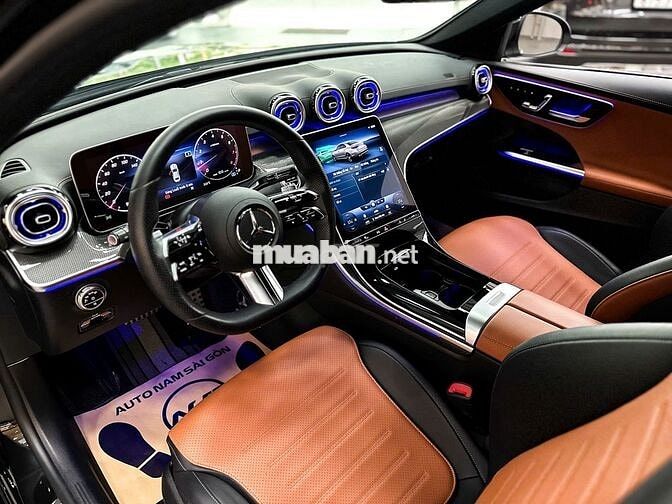 Mercedes C300 AMG 2022 Đen 29.000km
