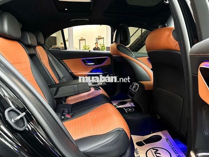 Mercedes C300 AMG 2022 Đen 29.000km