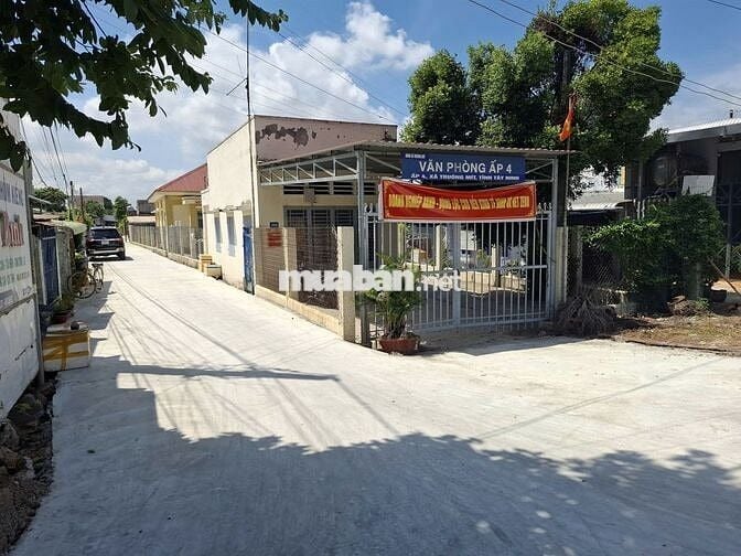 Nhà 1 trệt 1 lầu. 5 phòng ngủ, gần KCN Phước Đông. 2,3 tỷ