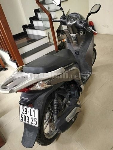 Bán xe Honda Sh 150i đời 2014 màu Xám