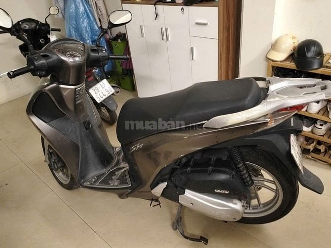 Bán xe Honda Sh 150i đời 2014 màu Xám