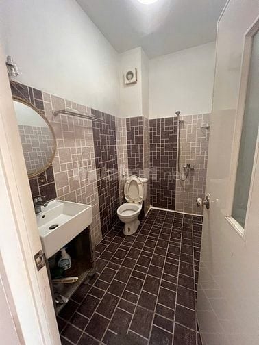 Nhà nguyên căn Quận 10 cho thuê mới đẹp 1 trệt 4 lầu 4,2x12m