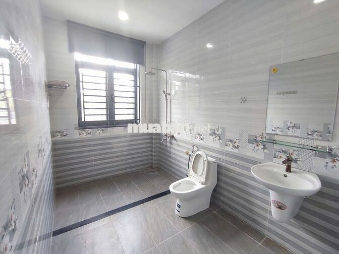Nhà 4 Tầng KDC Bình Chiểu - 140m2 (7x20) - Đường Trước 9m - 5PN 4WC