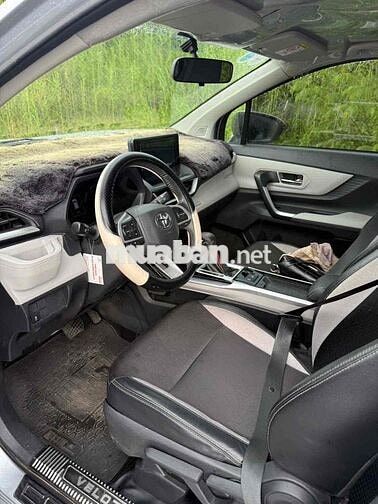 Veloz Cross 2024 cần bán