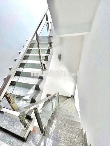 Nhà cho thuê Trương Phước Phan, BT (4PN 4WC) hẻm xe hơi, vô ở ngay