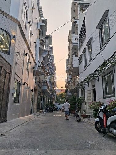 Cần bán gấp nhà góc 2 mặt HXH Mã Lò - Giá 7.4 tỷ