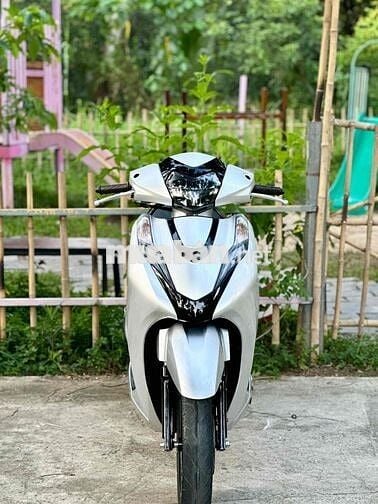 Honda Lead 2019 Bạc