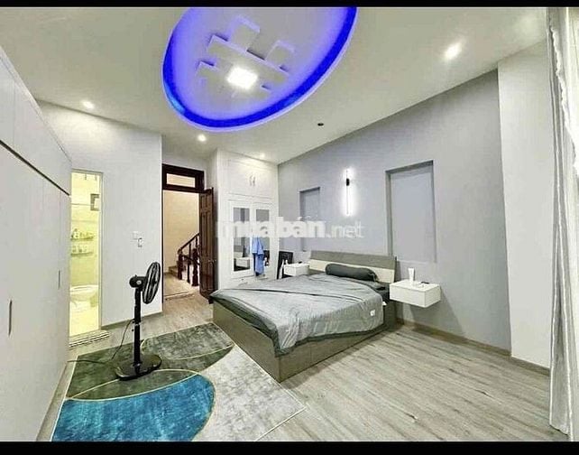 NHÀ NGUYÊN CĂN (FULL NỘI THẤT)4 LẦU -ĐƯỜNG BẾ VĂN CẤM -P.TÂN KIỂNG .Q7