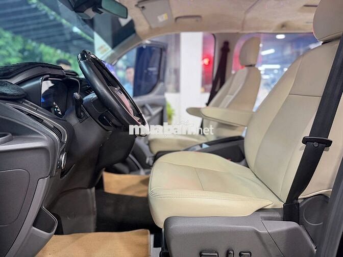 Ford Tourneo Titanium 2019 Số tự động Xăng Đen