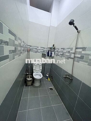 Bán nhà 3 tầng đường Tám Danh Q8 - hẻm xe hơi - DT 46m2 - Giá 6.6 tỷ 