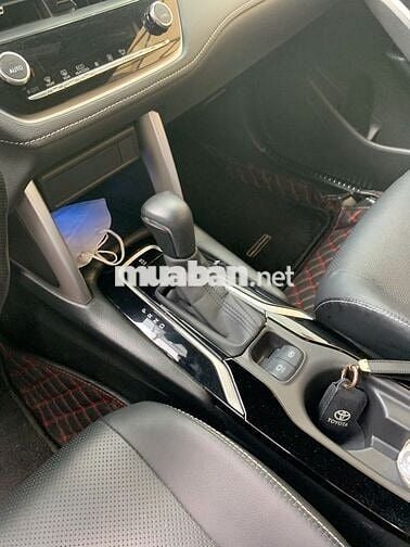Toyota Cross 1.8V 2024 Trắng 1 vạn km
