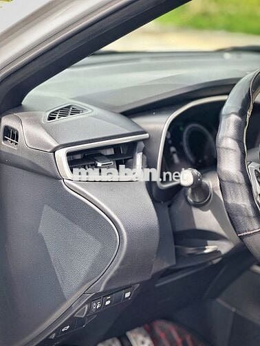 Toyota Cross 1.8V 2024 Trắng 1 vạn km