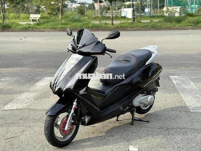 Honda Pantheon 150 Ý màu Đen
