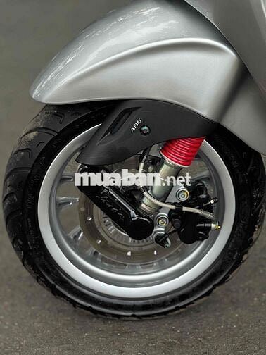 Piaggio Vespa Sprint 2023 Bạc 4000km