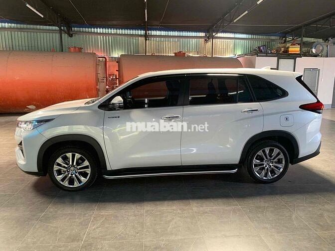 Toyota Innova Cross Hybrid 2025 Trắng 20000 km