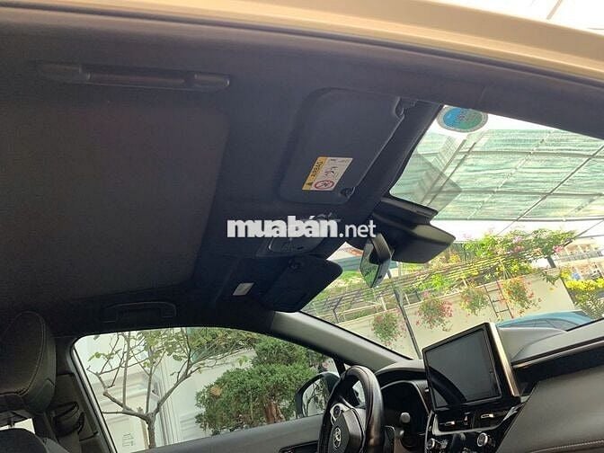 Toyota Cross 1.8V 2024 Trắng 1 vạn km