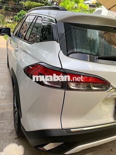 Toyota Cross 1.8V 2024 Trắng 1 vạn km