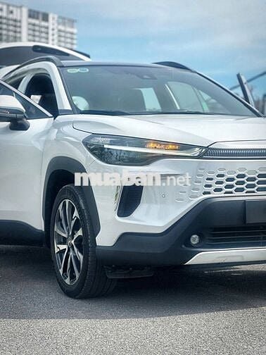 Toyota Cross 1.8V 2024 Trắng 1 vạn km
