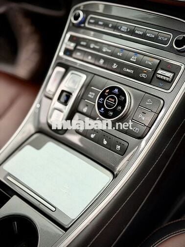 Hyundai Santafe 2.2 Premium 2022 Đen 100000 km