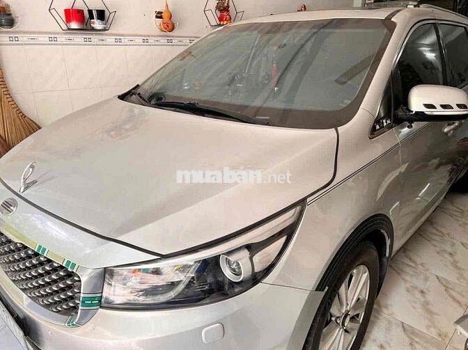 Kia Sedona 2016 Xăng Tự động Bạc