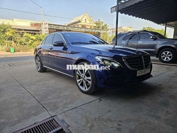 Mercedes-Benz E250 Exclusive 2017 Xanh Tự động